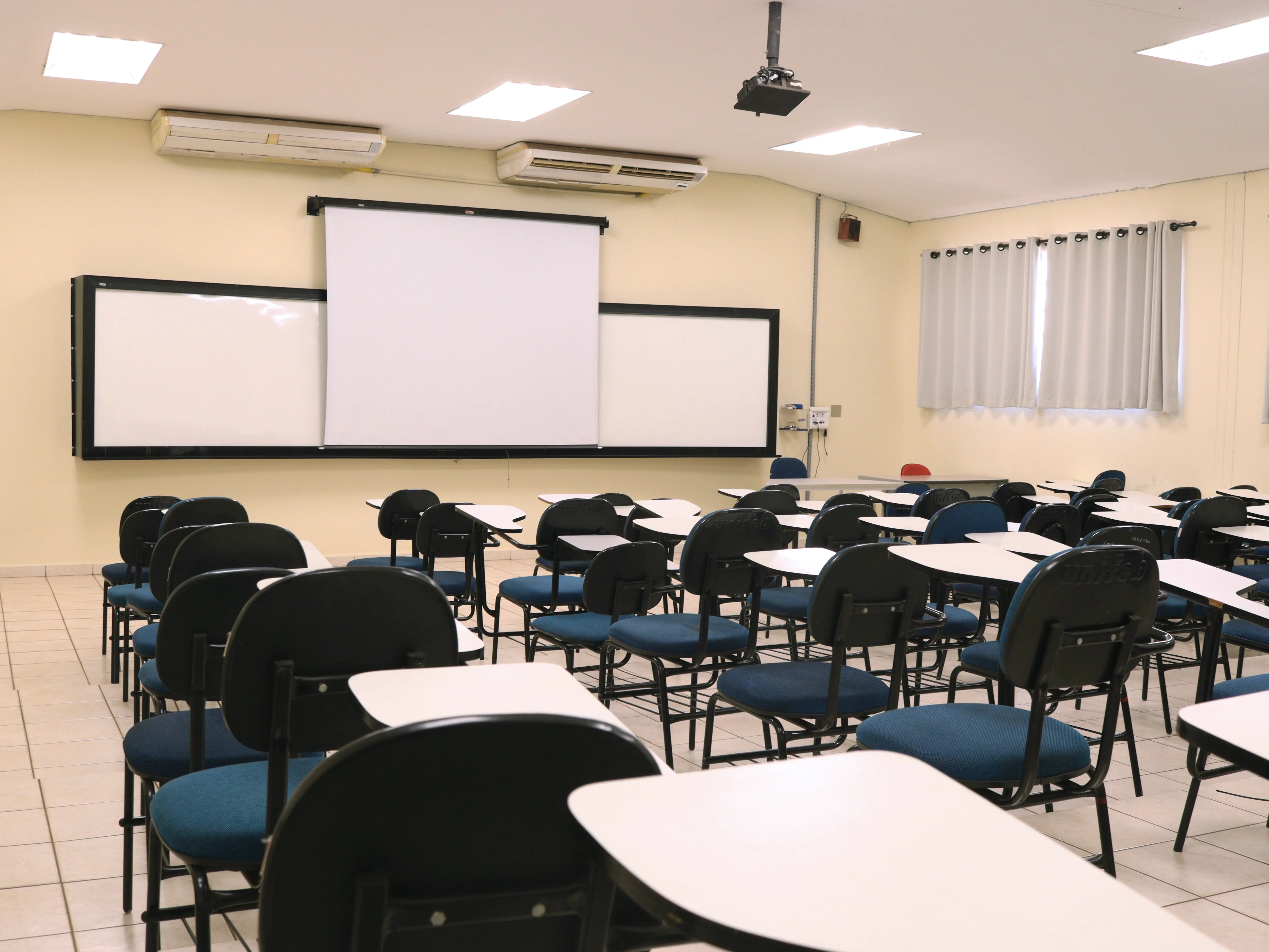 Imagem da estrutura do UNIFEB, slide 5